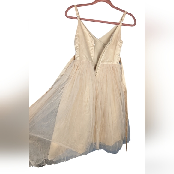 Girls Small 6/7 130 Champagne Cream Color Girls Dress Strap Chiffon Ballgown - Picture 6 of 6